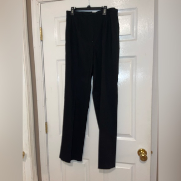 Preston & York 2 Piece Pantsuit Pinstripe Women's size 14 - Picture 3 of 6